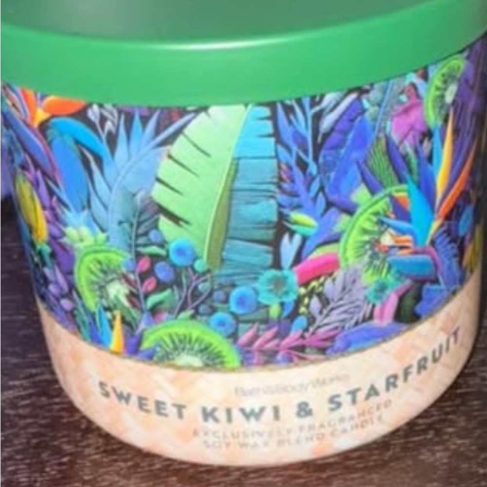 Bath & Body Works Tropical Kiwi & Starfruit Candle